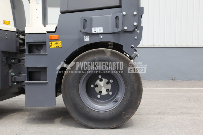 Купить Каток дорожный комбинированный BULL KD50С (Dynapac CC1400C VI) в компании Русбизнесавто - изображение 16