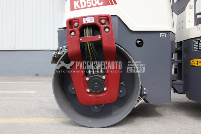 Купить Каток дорожный комбинированный BULL KD50С (Dynapac CC1400C VI) в компании Русбизнесавто - изображение 17