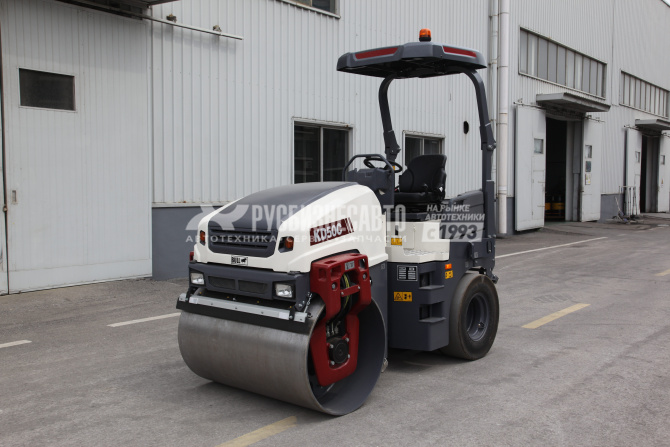 Купить Каток дорожный комбинированный BULL KD50С (Dynapac CC1400C VI) в компании Русбизнесавто - изображение 4