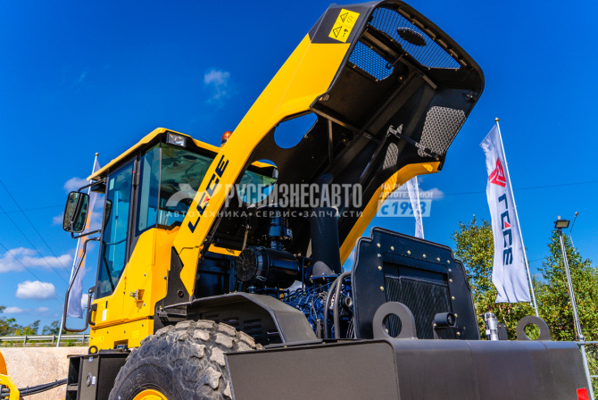Купить Каток грунтовый LGCE RS7120H (полный привод) в компании Русбизнесавто - изображение 1