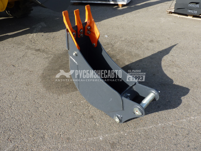 Купить ЭП КОВШ УЗКИЙ ТРАНШЕЙНЫЙ 400ММ С ПАЛЬЦАМИ В СБОРЕ ПИНО-СЕРВИС-BULL в компании Русбизнесавто - изображение 1