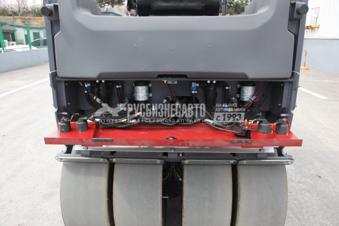Купить Каток дорожный комбинированный BULL KD50С (Dynapac CC1400C VI) в компании Русбизнесавто - изображение 14