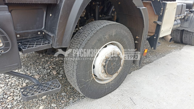 Купить Тягач 6x6 МАЗ 643228 Weichai, ССУ 1550, б/у (2021 г., 53 437 км) в компании Русбизнесавто - изображение 3