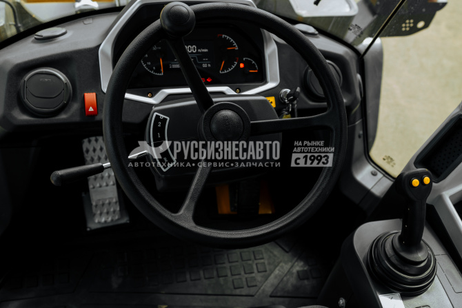 Купить Погрузчик фронтальный LGCE L953H (ковш 3,0 м стандартный) в компании Русбизнесавто - изображение 1