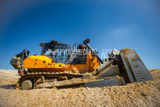 Купить Бульдозер ДСТ-Урал D25 (ТМ10.11 ГСТ 25) – 44 тонны в компании Русбизнесавто - изображение 1
